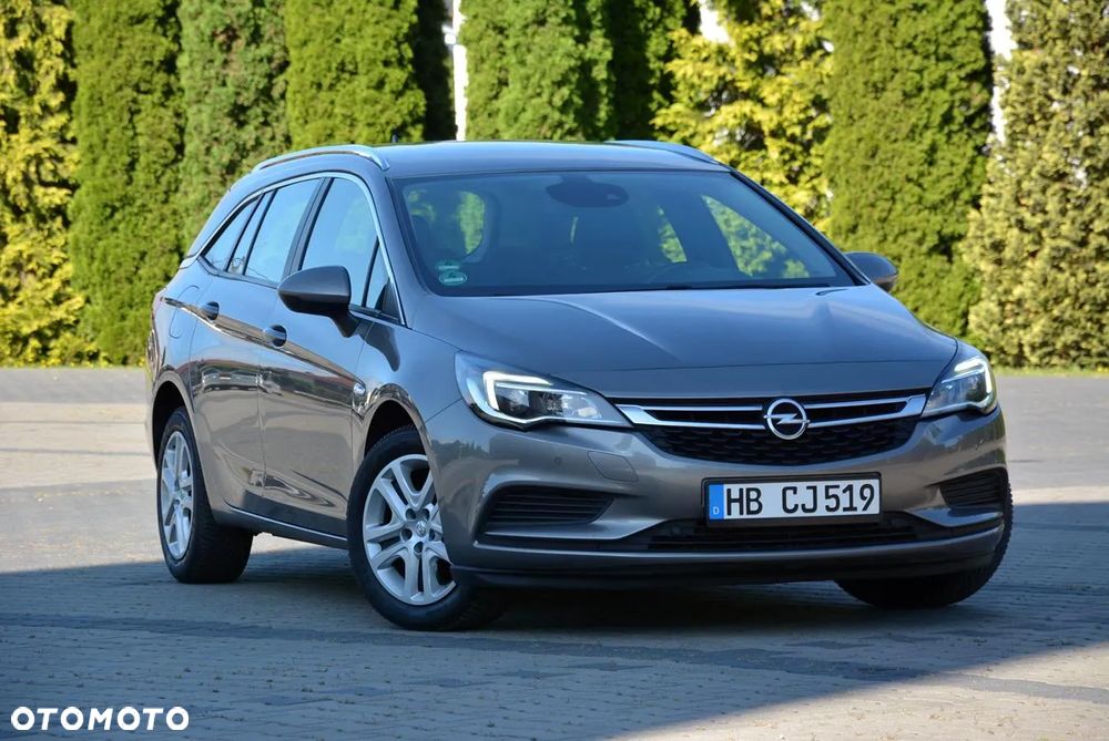 Opel Astra 1.4 Turbo Sports Tourer Dynamic - 2