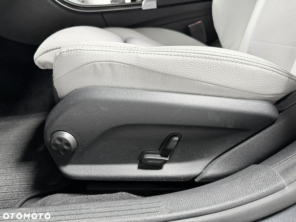 Mercedes-Benz Klasa C - 31