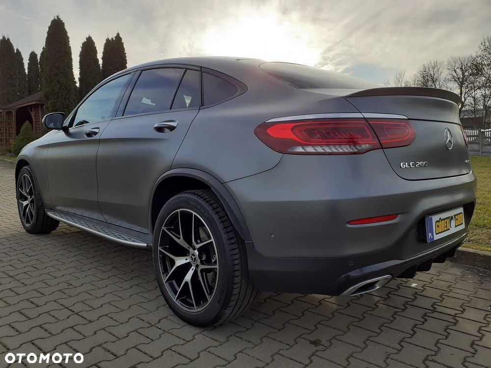 Mercedes-Benz GLC 200 4Matic 9G-TRONIC AMG Line Plus - 13