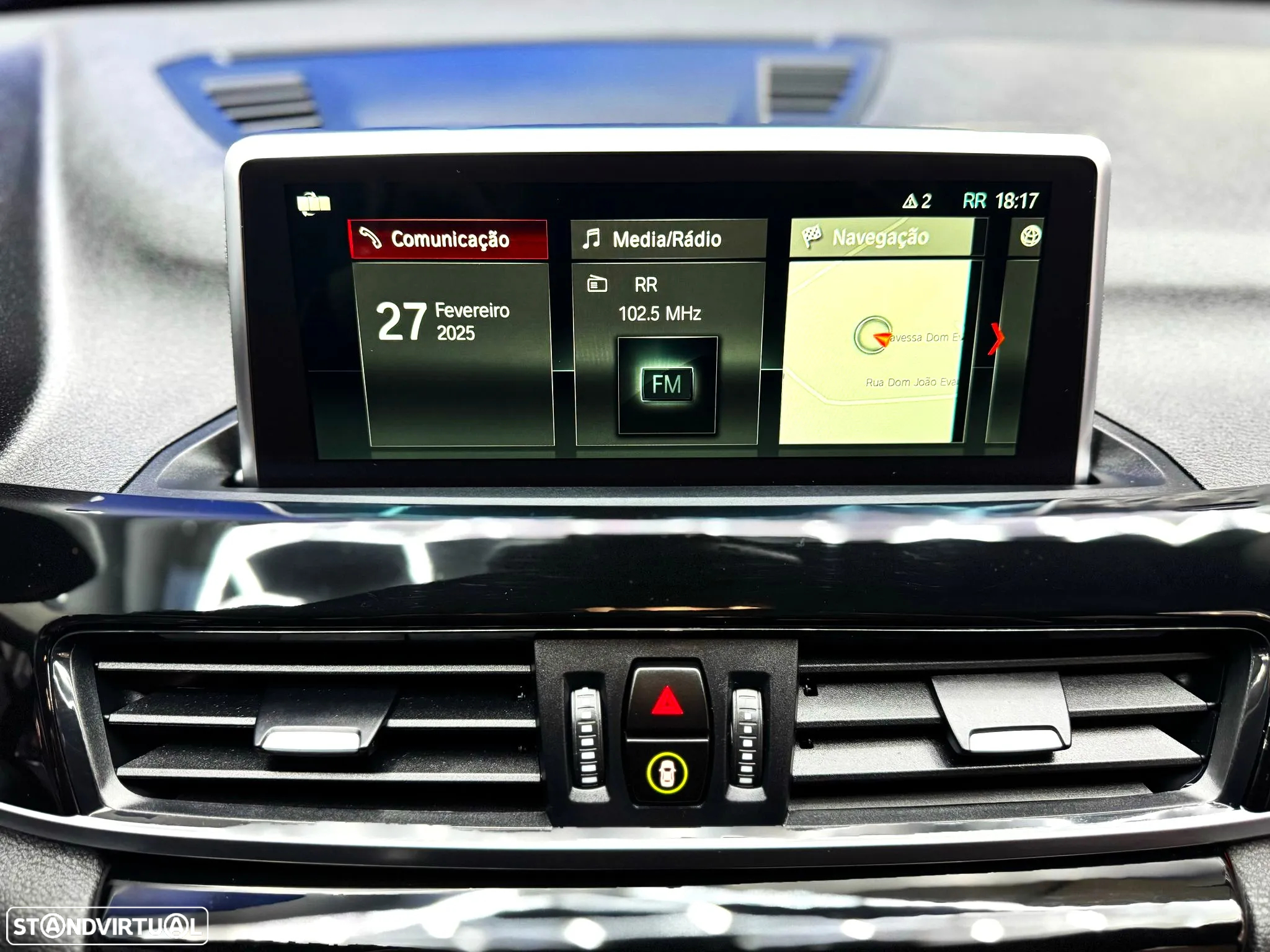 BMW X1 18 d sDrive Auto Line Sport - 8