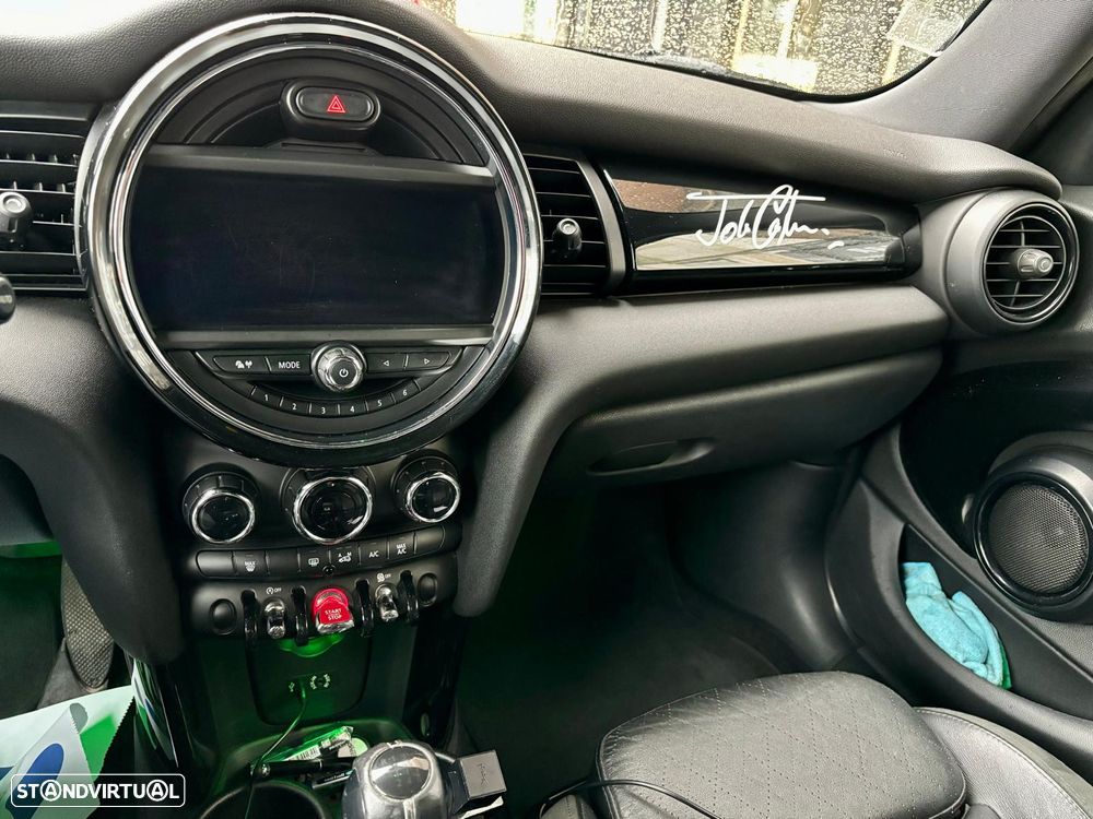 MINI 5 Portas Cooper D Seven Chili - 21