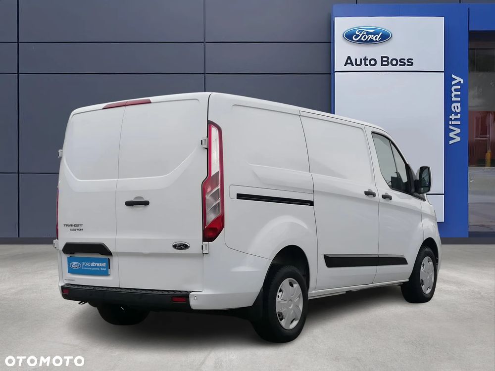 Ford Custom - 5