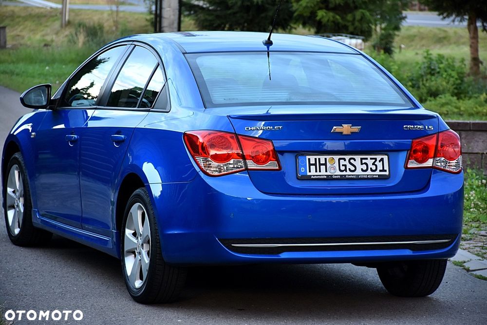 Chevrolet Cruze 1.8 LS+ - 3