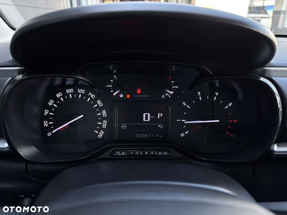 Citroën C3 1.2 PureTech Shine EAT6 - 15