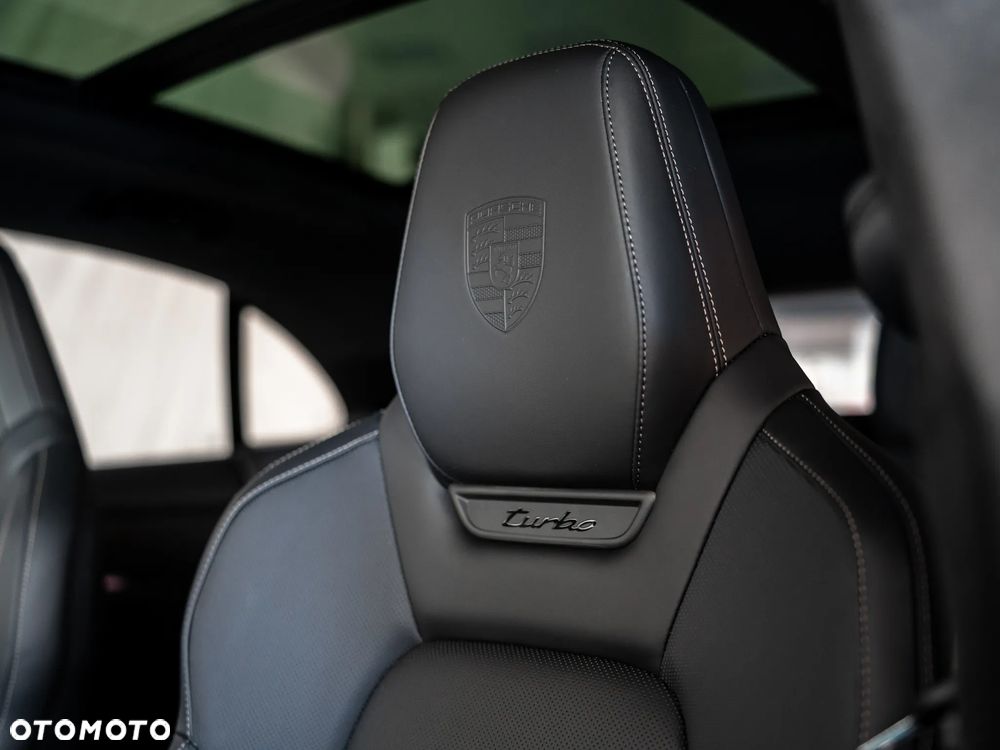 Porsche Macan Turbo - 15