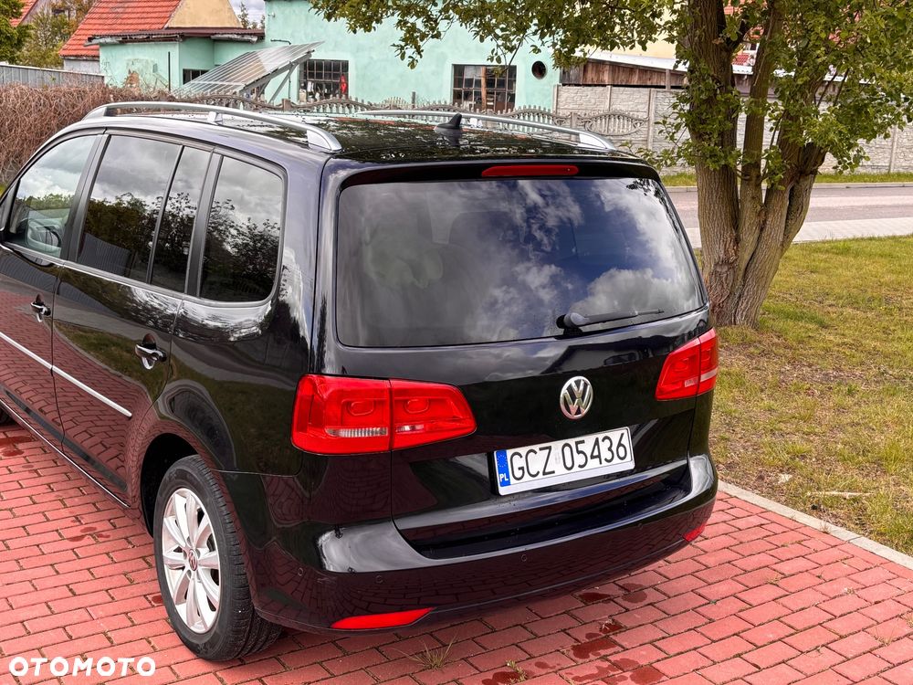 Volkswagen Touran 2.0 TDI DPF BlueMotion Technology Highline - 8