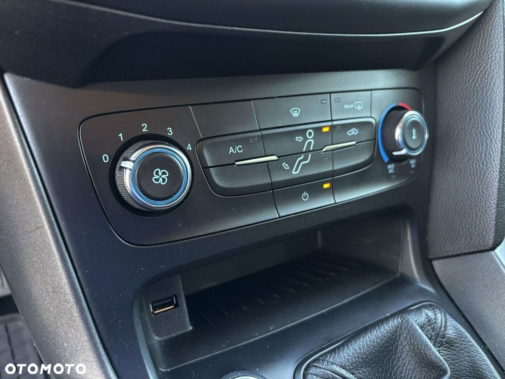 Ford Focus 1.6 Edition - 20