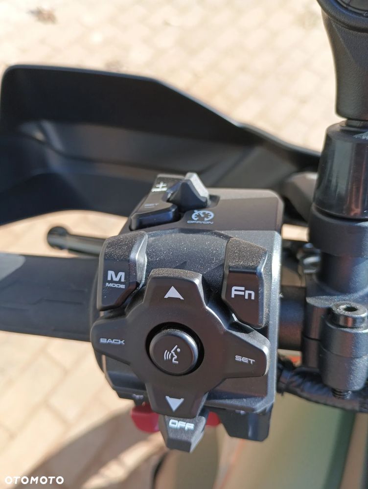 CFMoto 1000 MT-X - 12