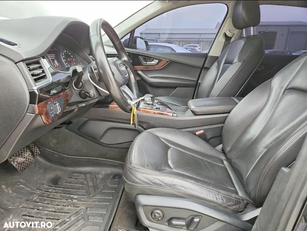 Audi Q7 3.0 TFSI Quattro Tiptronic - 8