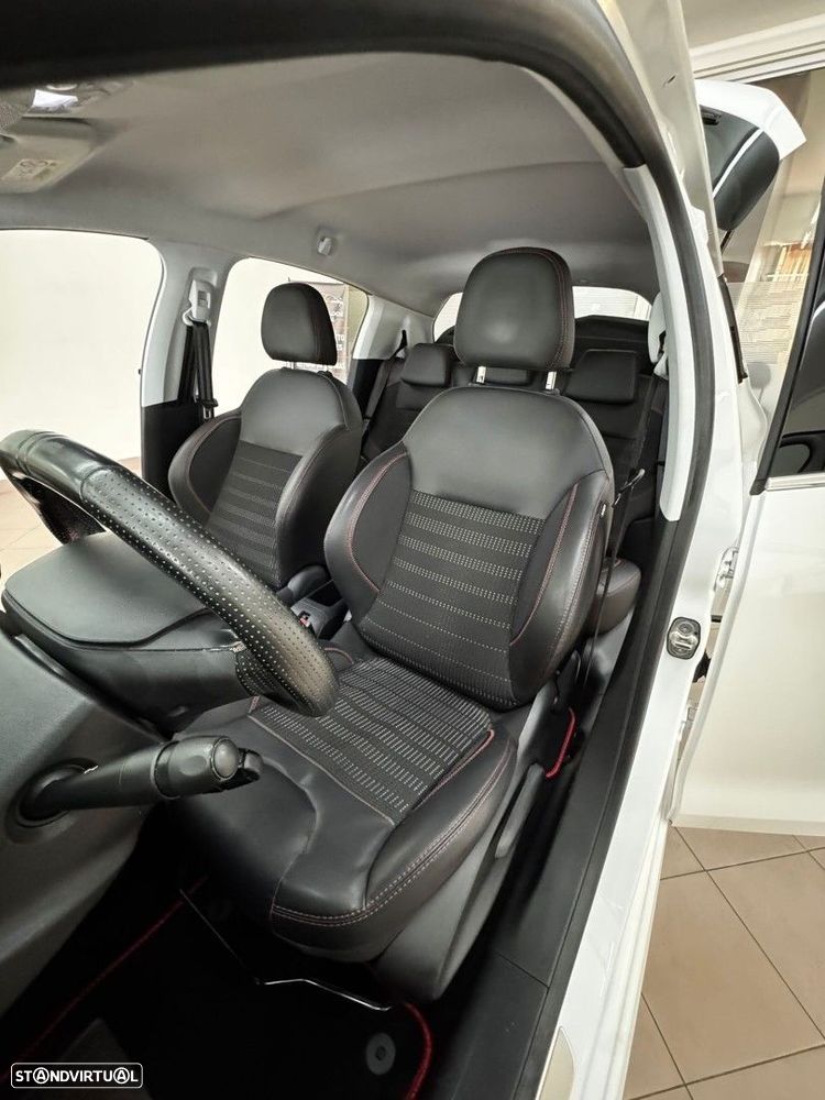 Peugeot 208 1.2 PureTech GT Line - 22
