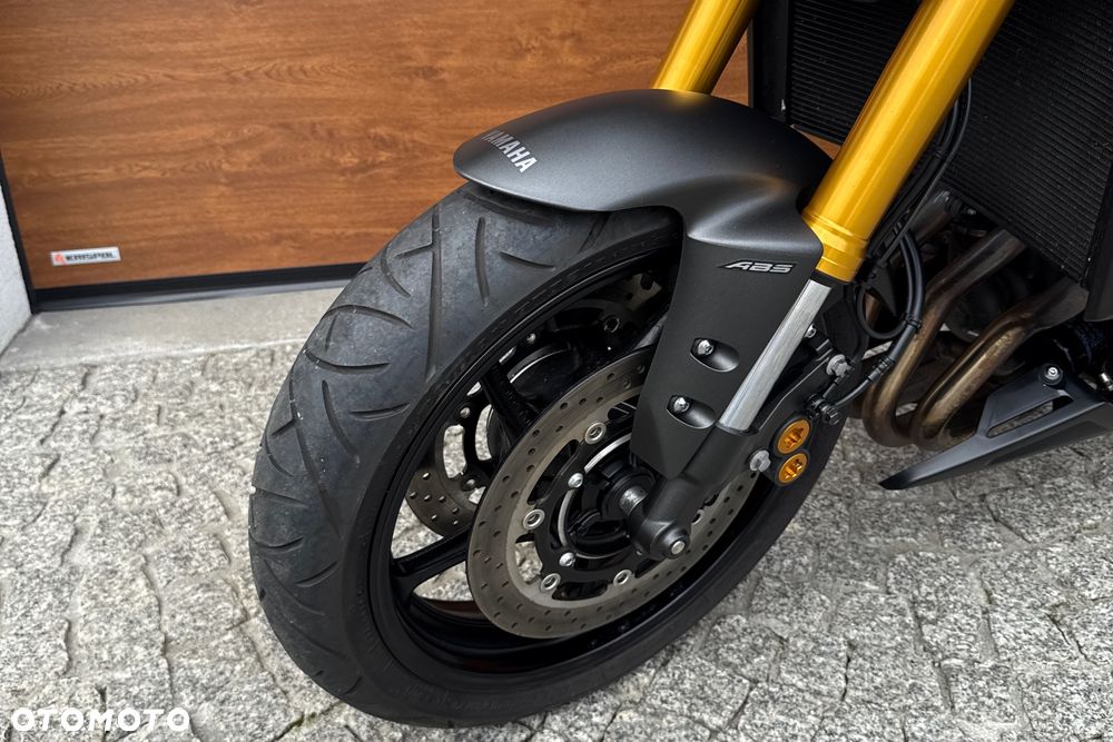 Yamaha FZ8 - 23
