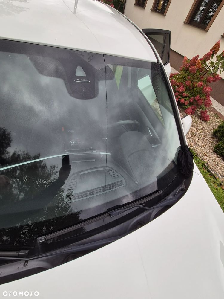 BMW X1 sDrive18d xLine - 16