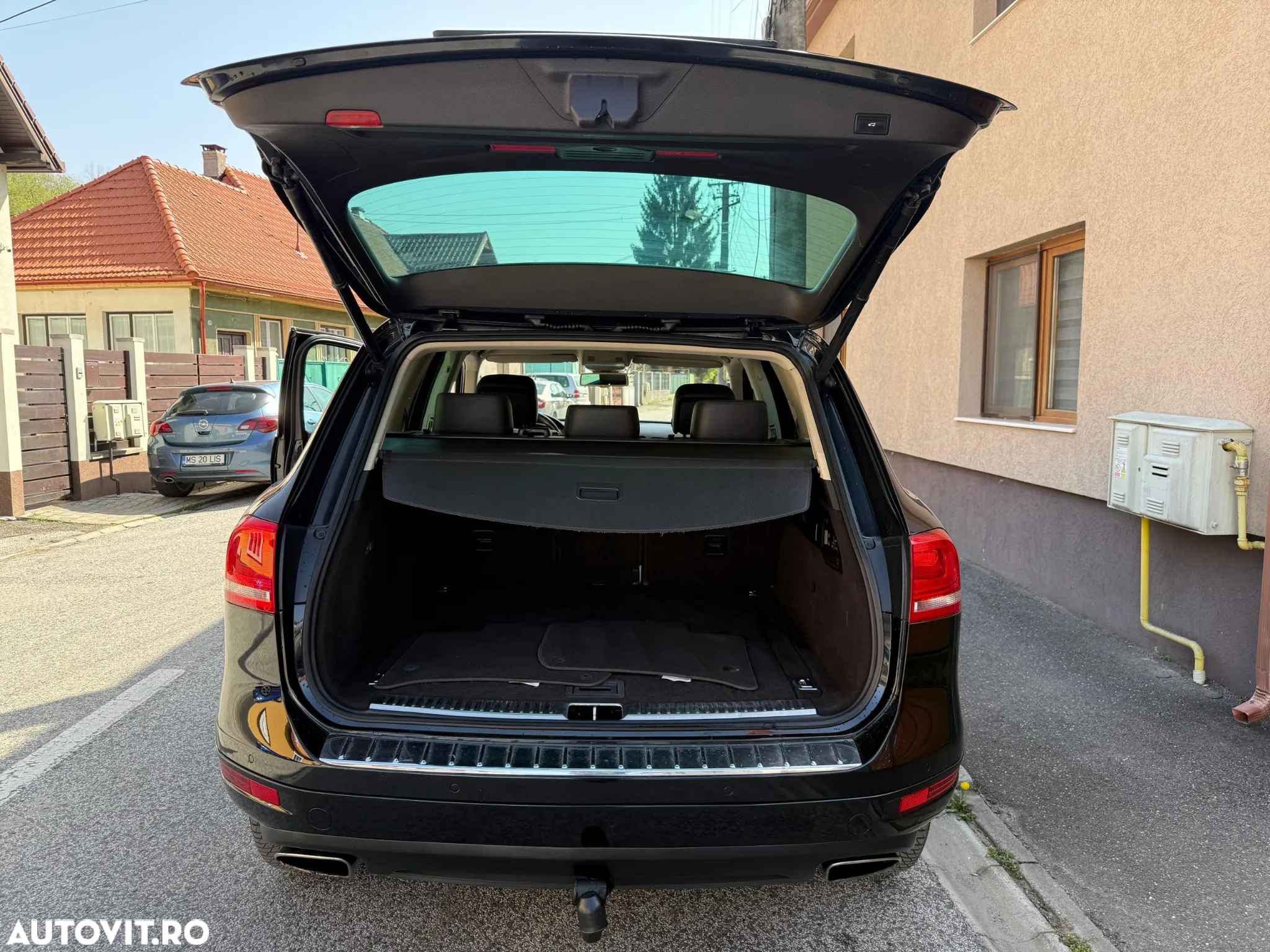 Volkswagen Touareg - 8