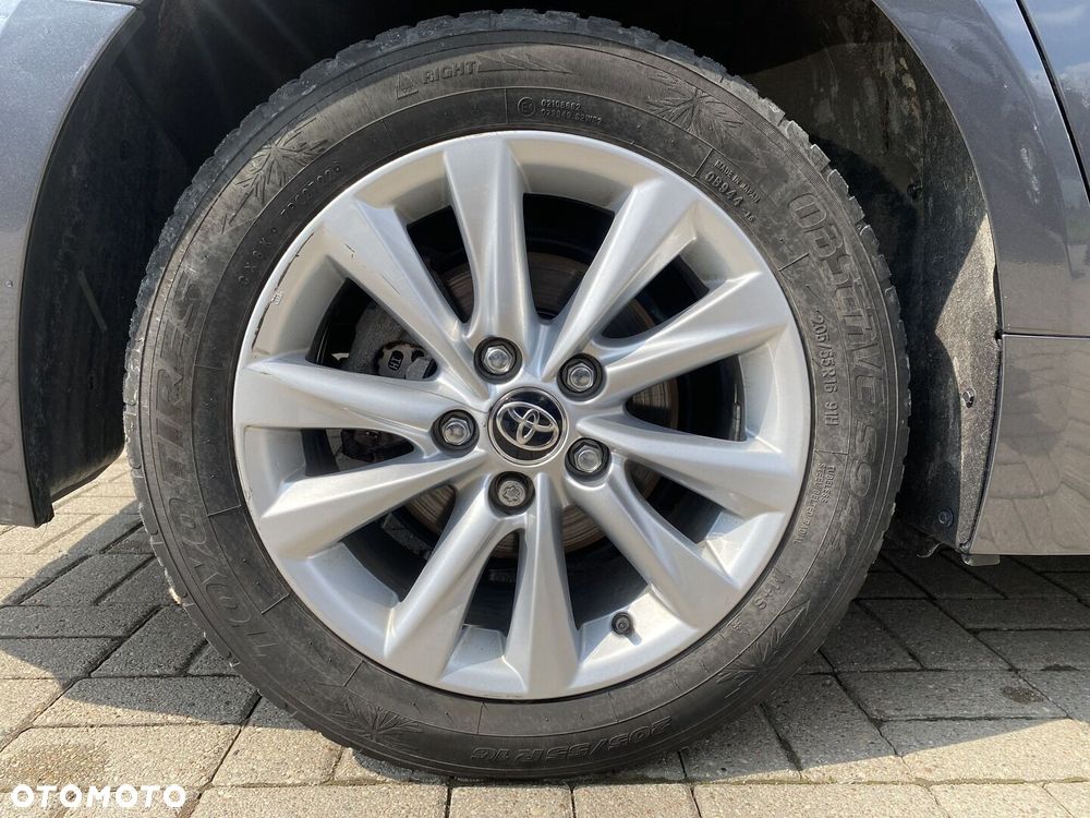 Toyota Corolla 1.8 Hybrid Comfort - 17