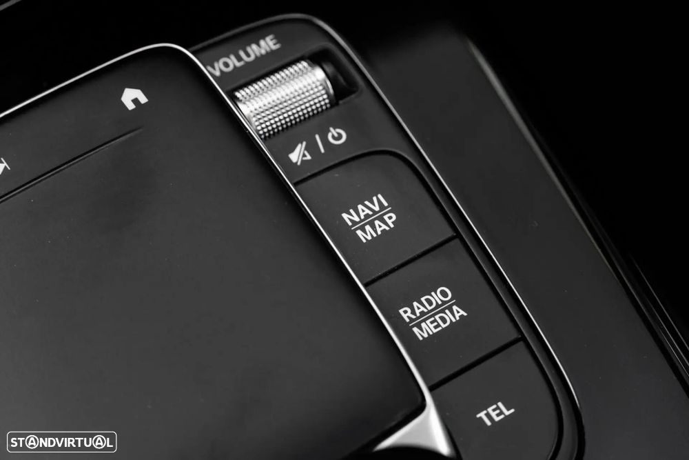 Mercedes-Benz A 180 Limousine d Progressive Aut. - 25