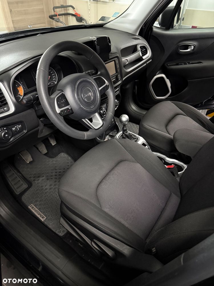 Jeep Renegade 1.6 E-TorQ Sport FWD - 16