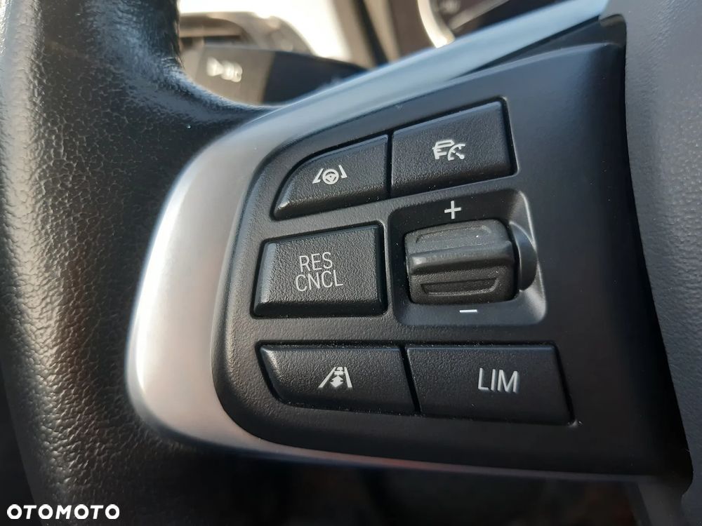 BMW X1 sDrive18d xLine - 15