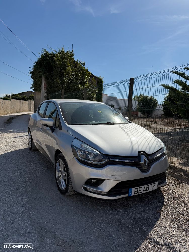 Renault Clio 0.9 TCE Limited - 12