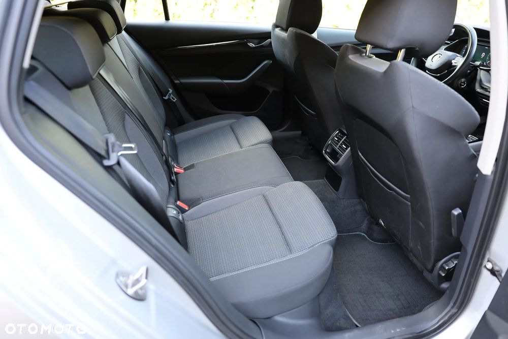 Skoda Octavia 2.0 TDI DSG Edition - 15