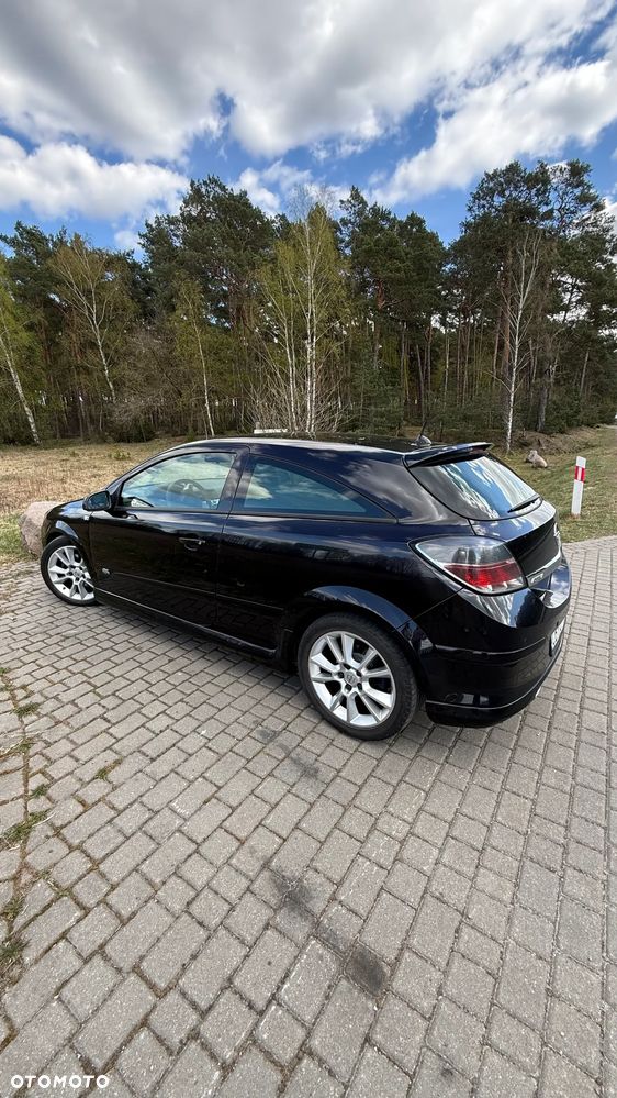 Opel Astra 1.4 111 - 2