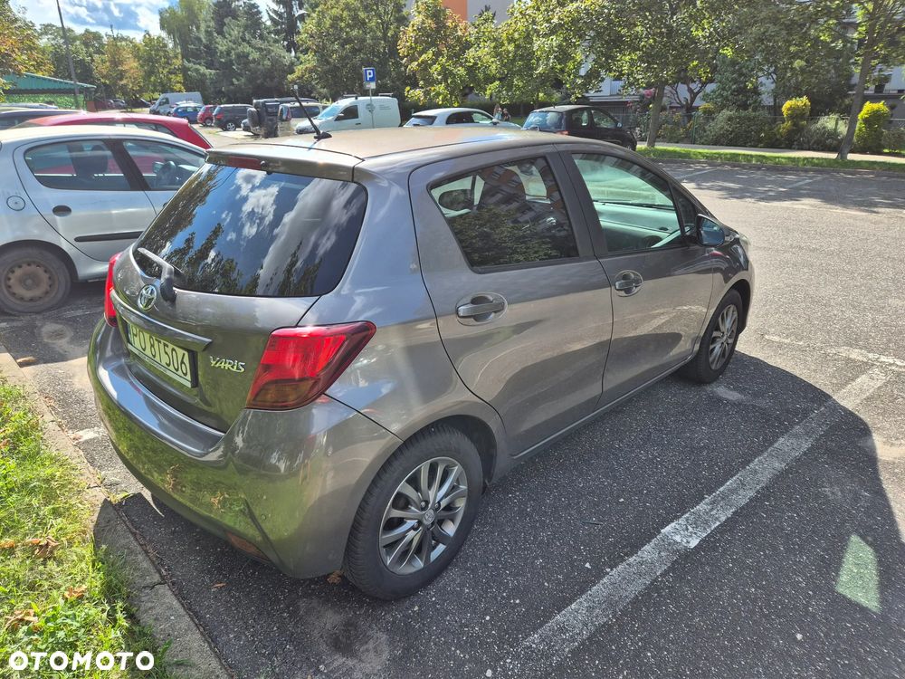 Toyota Yaris 1.33 Premium - 5