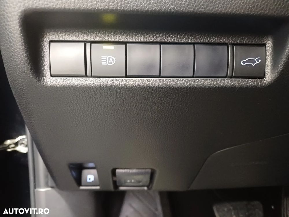 Toyota RAV4 2.5 4x4 Hybrid Black Edition - 11