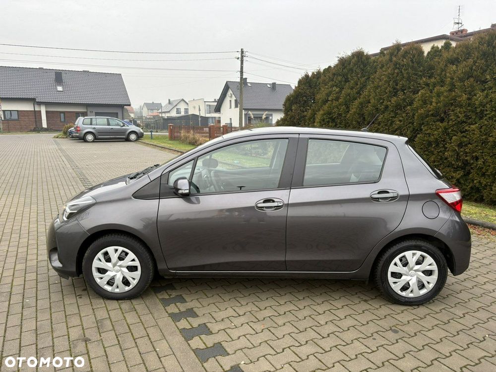 Toyota Yaris - 4