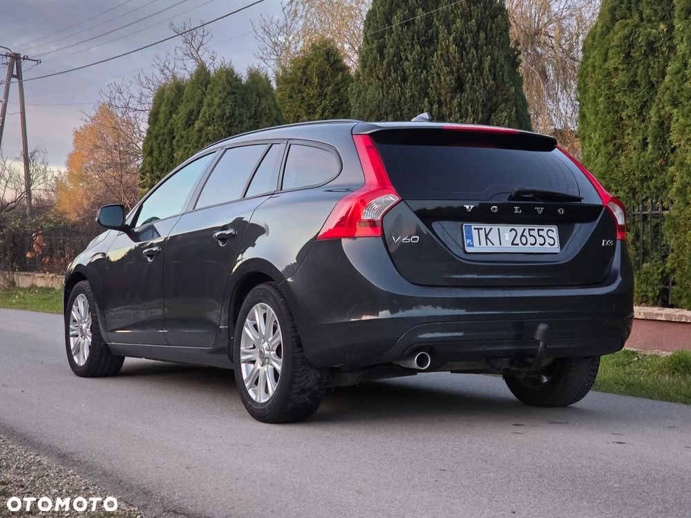 Volvo V60 D3 Drive-E Momentum - 12
