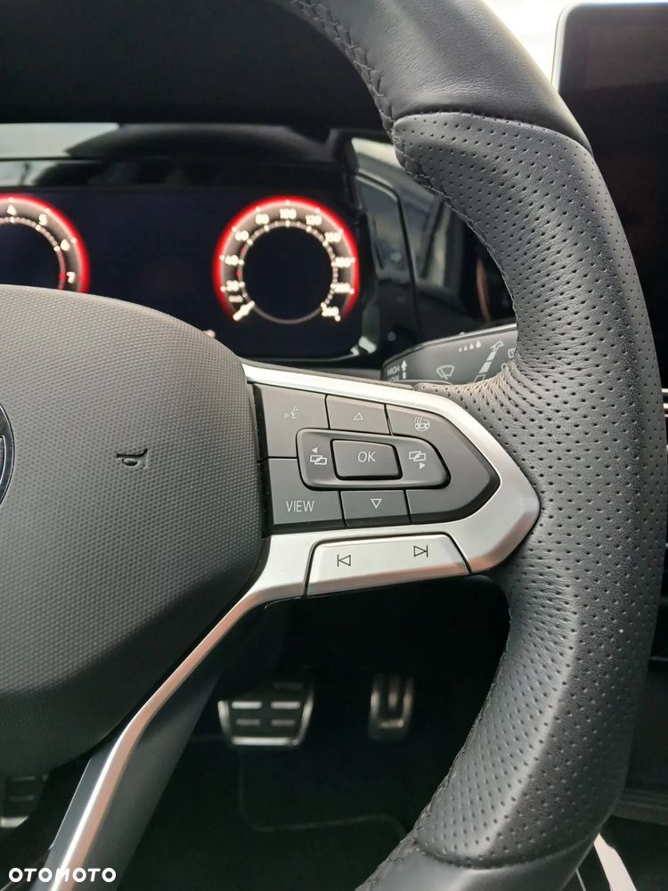 Volkswagen Golf 1.5 eTSI OPF DSG R-Line - 15