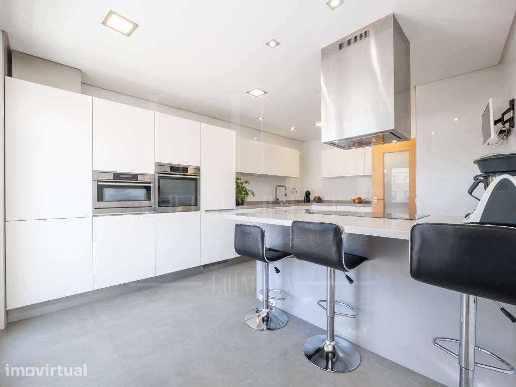 Apartamento T4 | Urbanização Quinta das Lágrimas, Coimbra - Grande imagem: 4/52