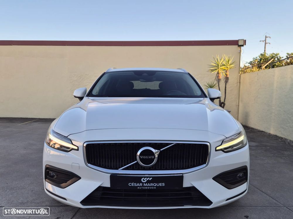 Volvo V60 2.0 D3 Momentum — fotografia 12