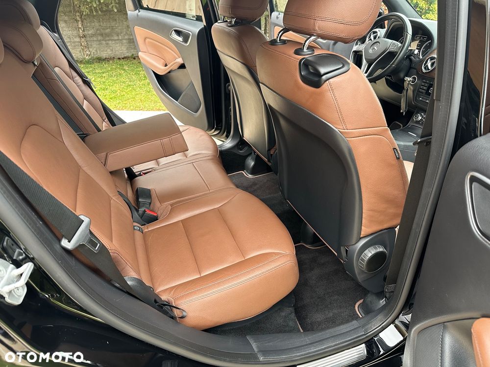 Mercedes-Benz Klasa B 200 CDI (BlueEFFICIENCY) 7G-DCT - 19