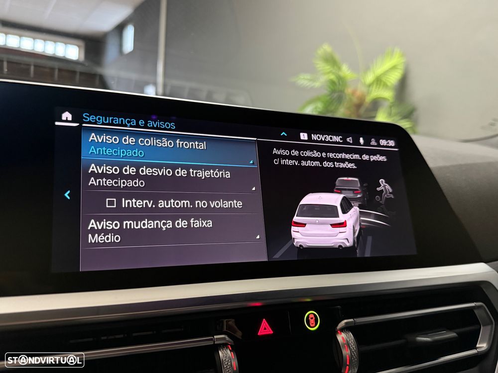 BMW 330 e Pack Desportivo M Auto - 15