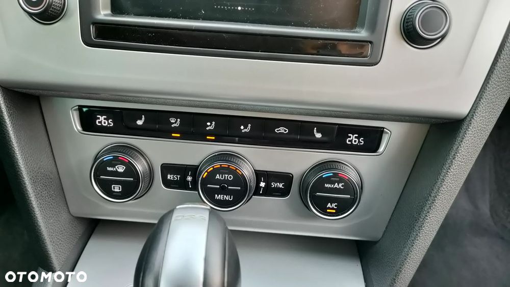 Volkswagen Passat 2.0 TDI SCR DSG Comfortline - 17