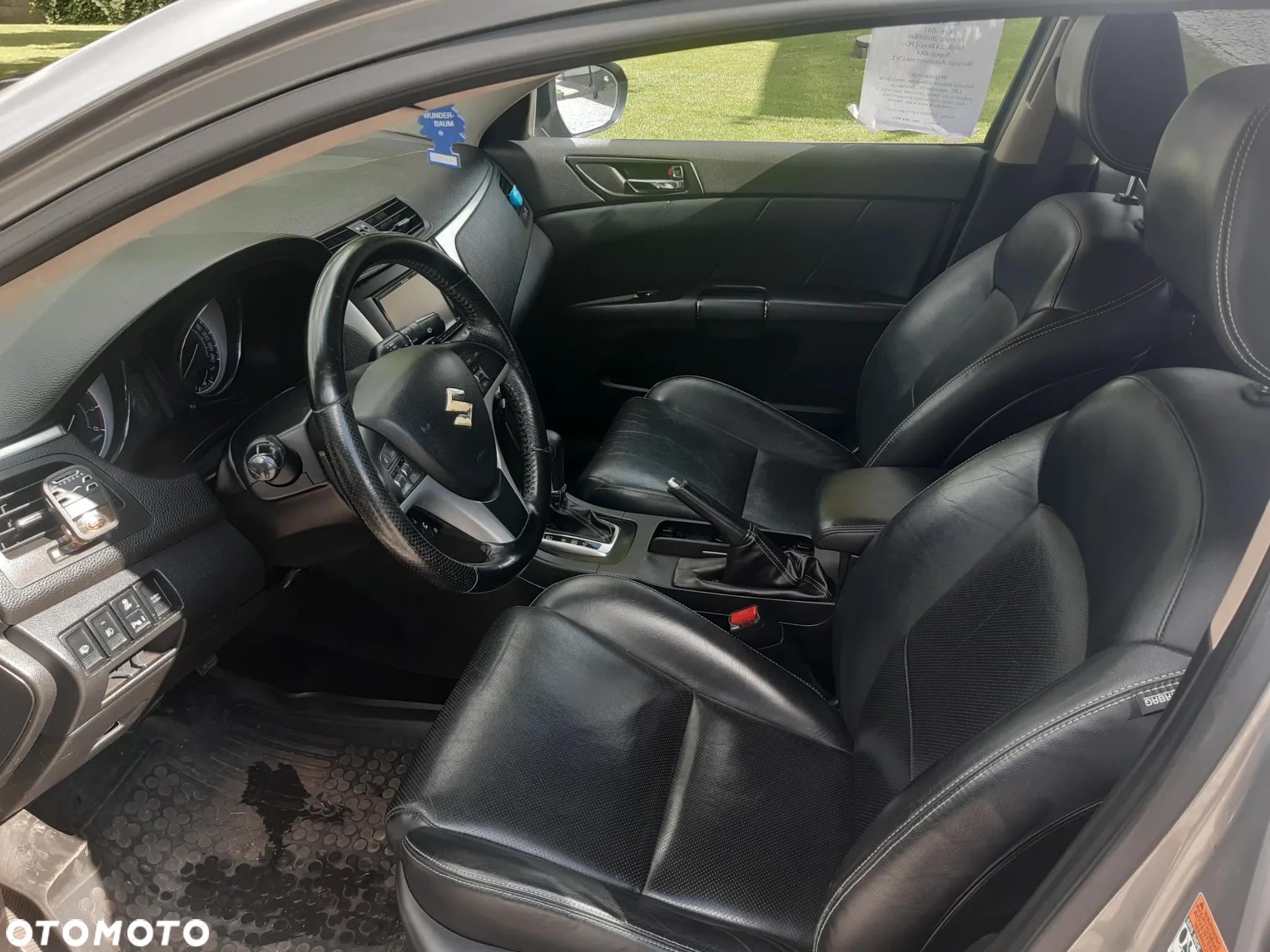Suzuki Kizashi 2.4 Sport 4WD CVT - 10
