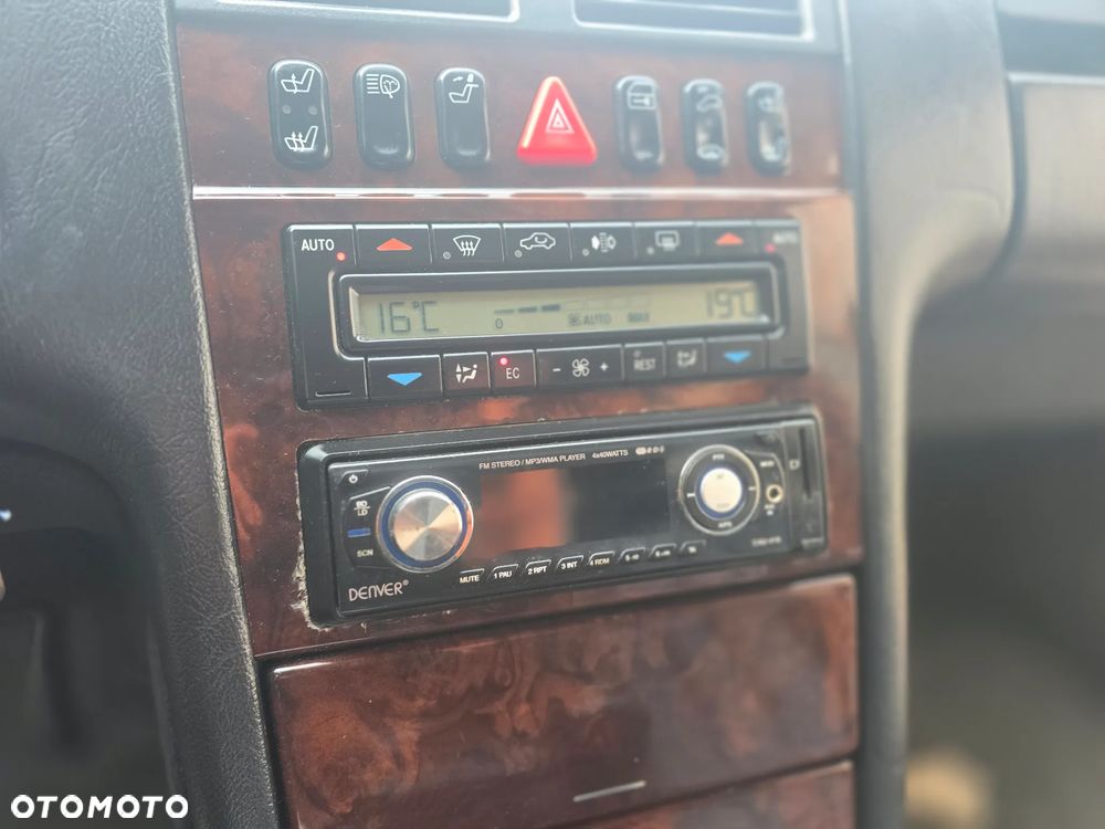 Mercedes-Benz Klasa E - 27