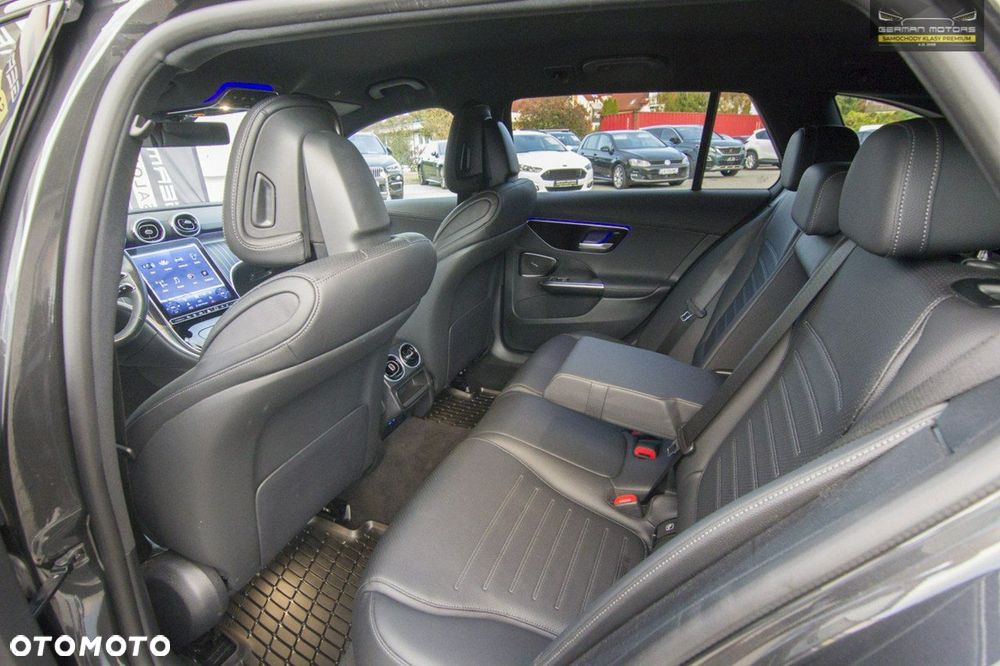 Mercedes-Benz Klasa C 220 d 4Matic T 9G-TRONIC AMG Line - 30