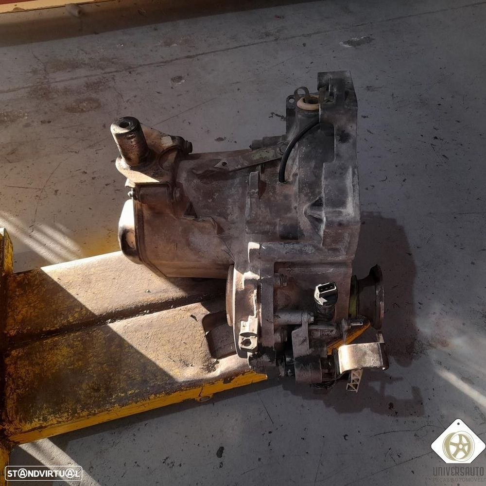 CAIXA VELOCIDADES VOLKSWAGEN POLO 1999 - 4