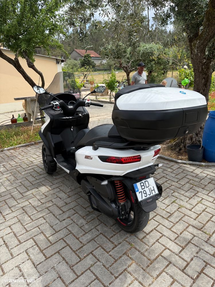 Piaggio MP3 - 2