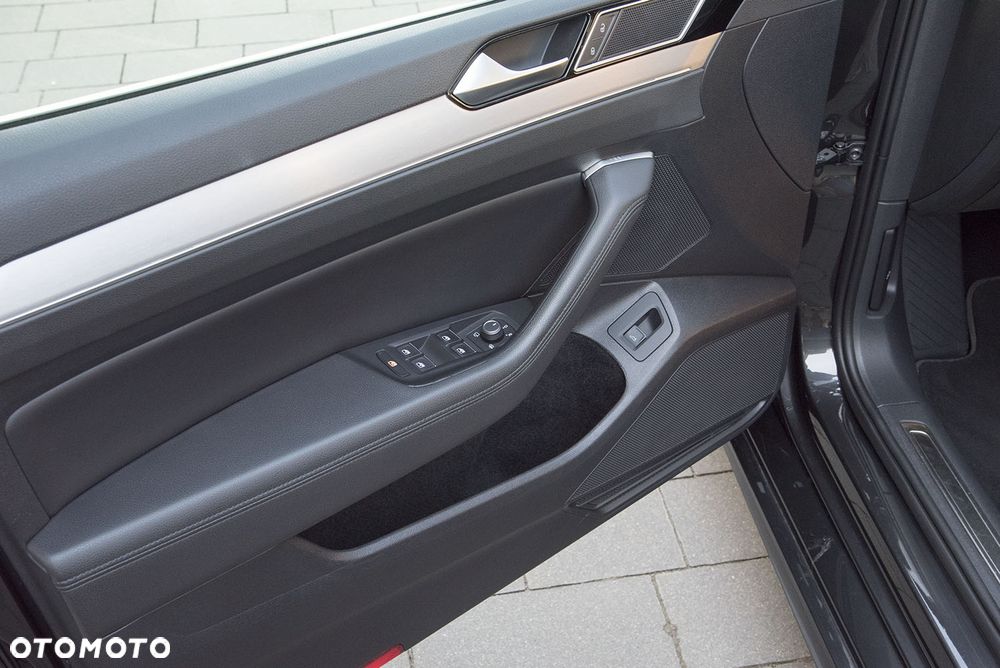 Volkswagen Passat 2.0 TDI BMT Highline DSG7 - 23