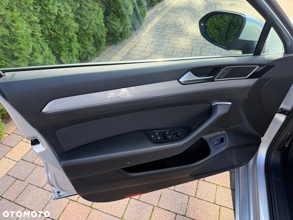 Volkswagen Passat 2.0 TDI EVO Business - 25