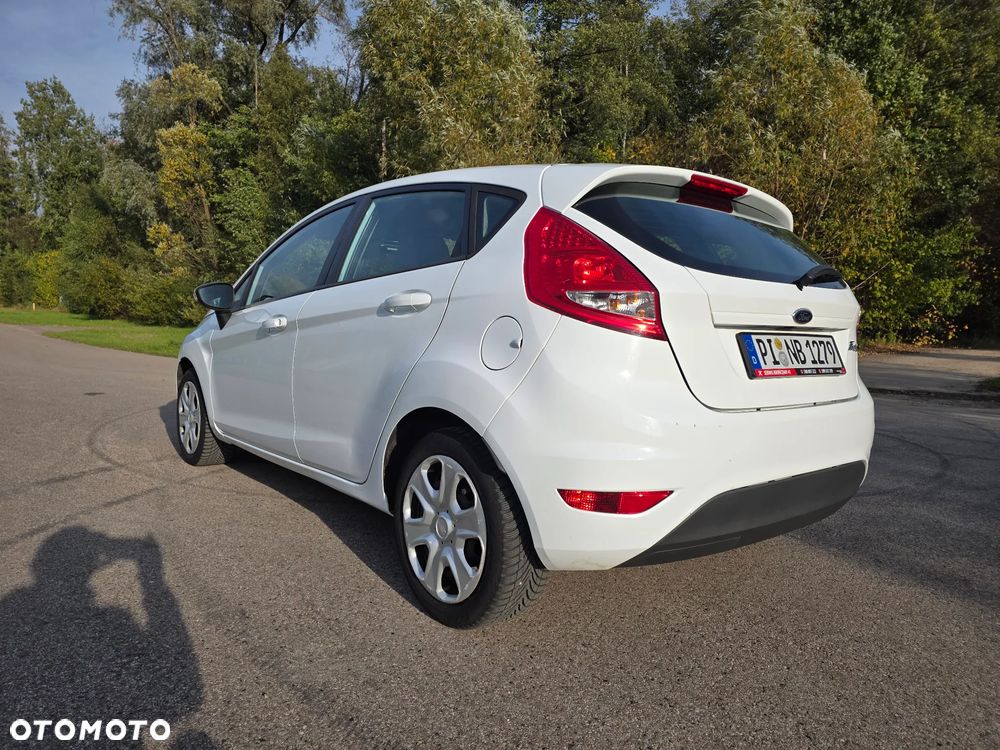 Ford Fiesta - 11