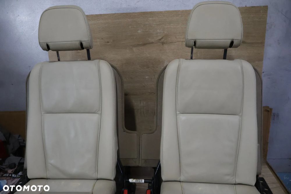 VOLVO XC90 I 02-2014 FOTELE KANAPA TYŁ 3 III RZĄD SKŁADANE BEŻ - 7
