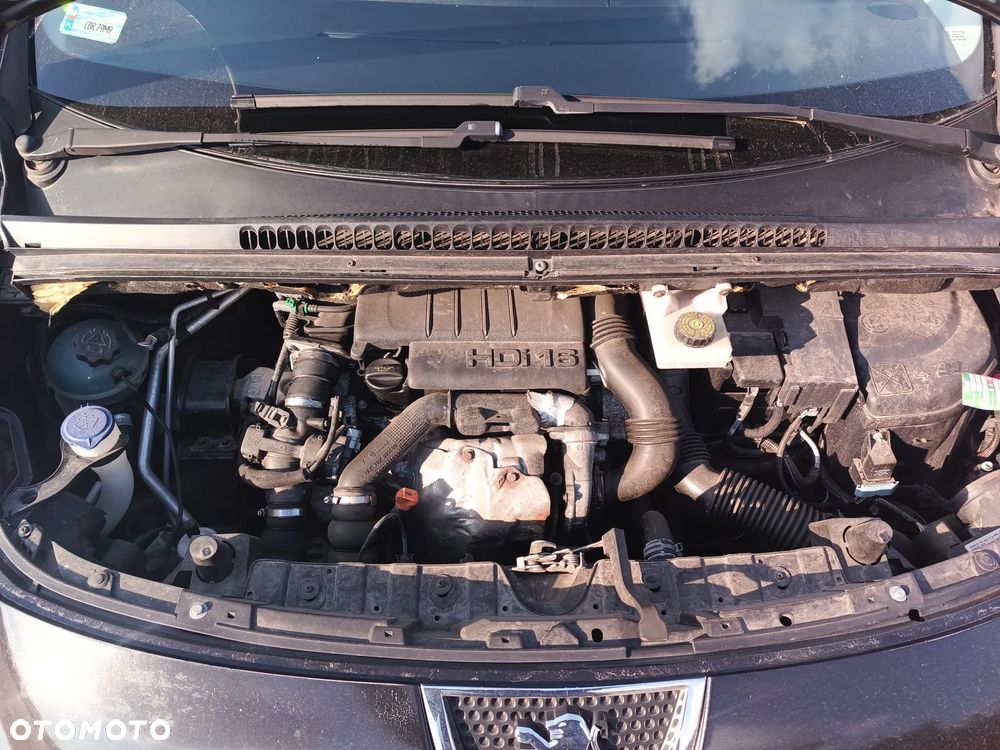 Peugeot 3008 1.6 HDi Premium - 21