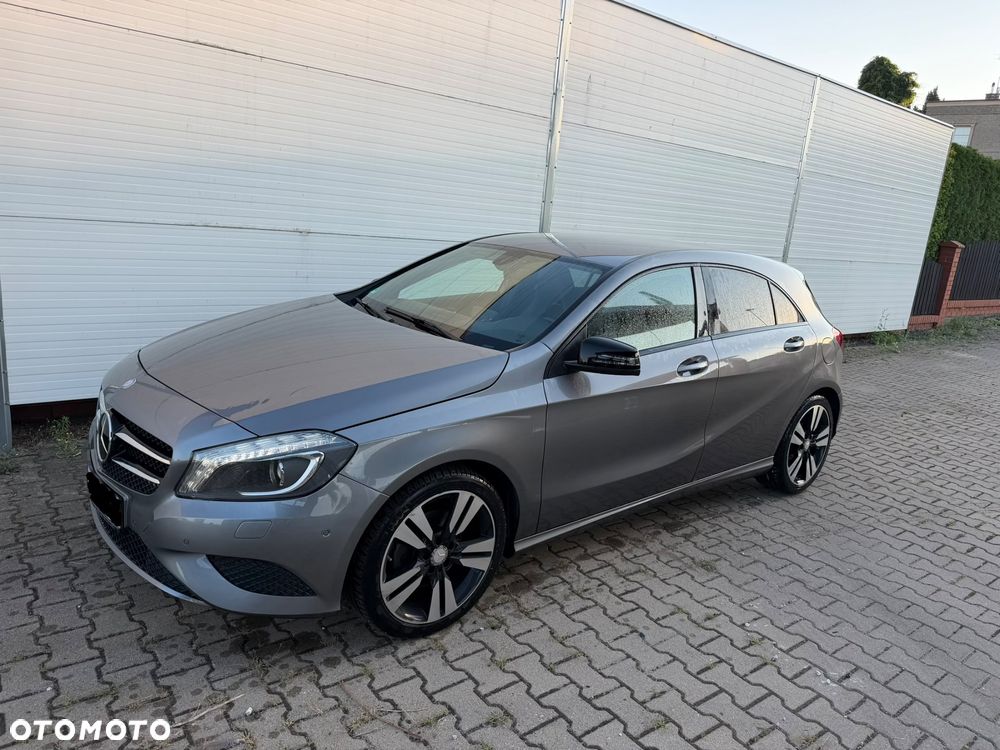 Mercedes-Benz Klasa A 180 (BlueEFFICIENCY) Urban - 1