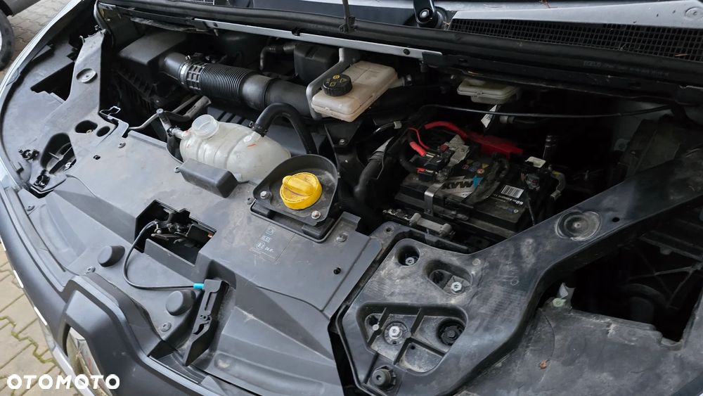Renault Trafic - 18