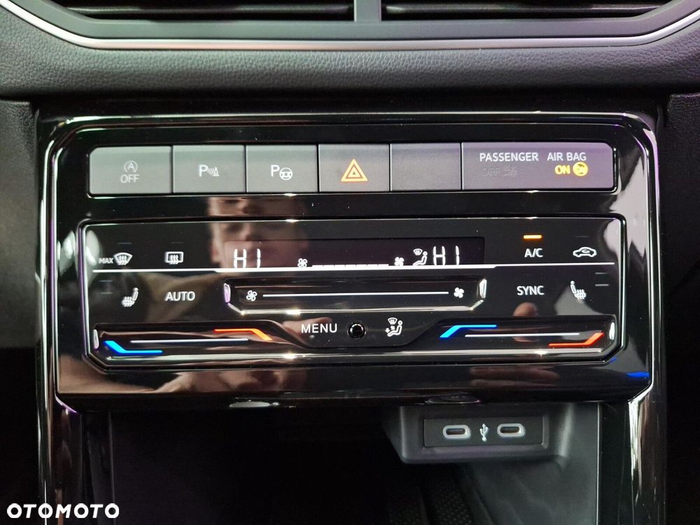 Volkswagen T-Cross 1.5 TSI ACT R-Line Plus DSG - 21