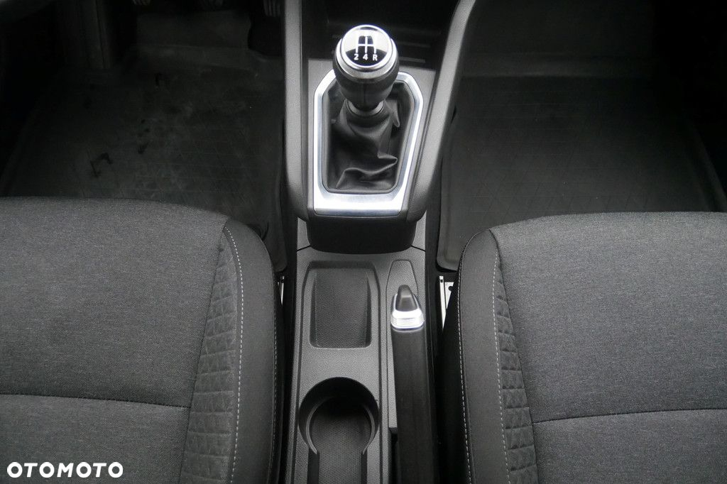 Renault Clio - 11