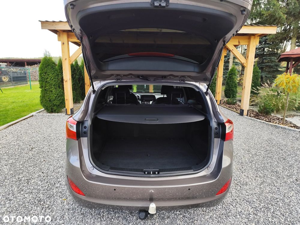 Hyundai i30 1.4 CRDi Premium - 36