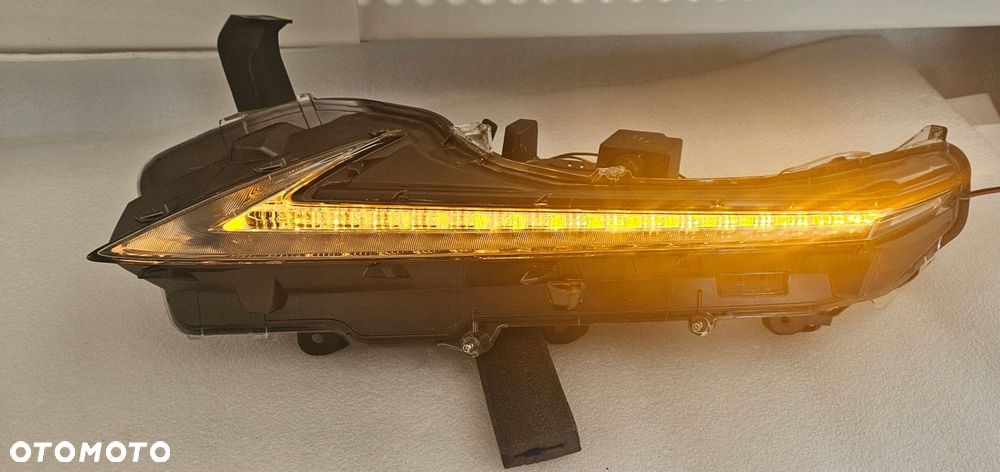 HALOGEN LEWY PRZÓD DRL LED 4 PIN LEXUS NX I 2014-2021 DYNAMICZNY - 2